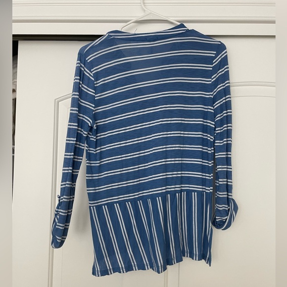 Blue striped top - Picture 4 of 4